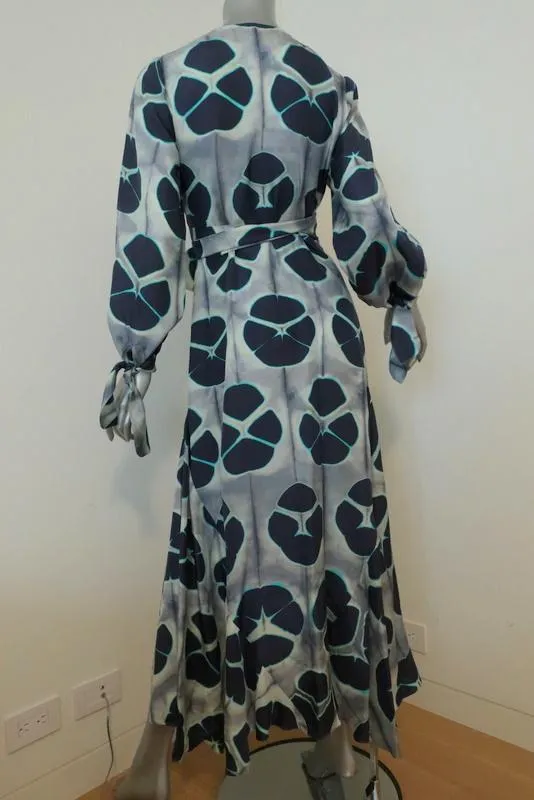 Alexis Wrap Dress Titus Gray/Navy Printed Silk Size Extra Small Long Sleeve Maxi