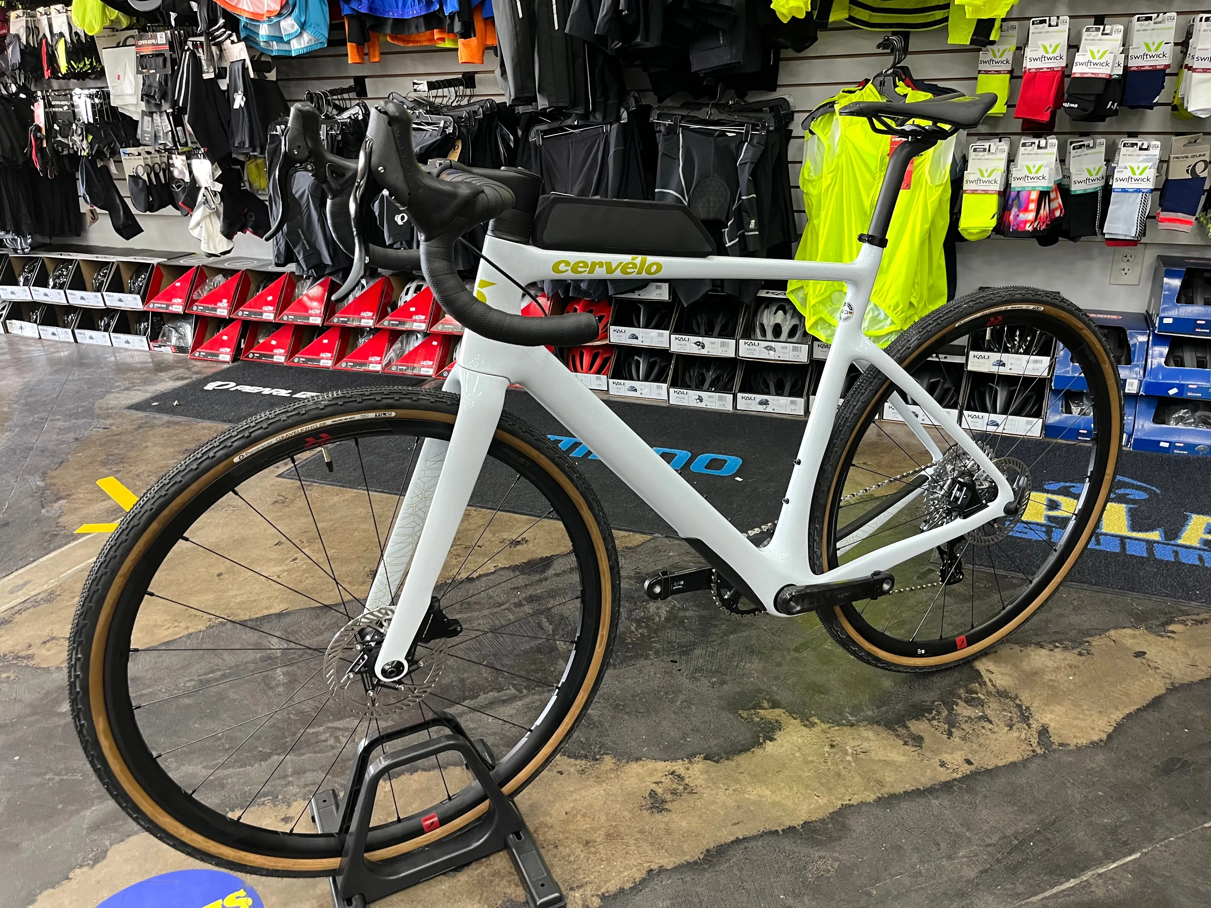 Cervelo Aspero-5 Limited Edition Campagnolo EKAR - 2024