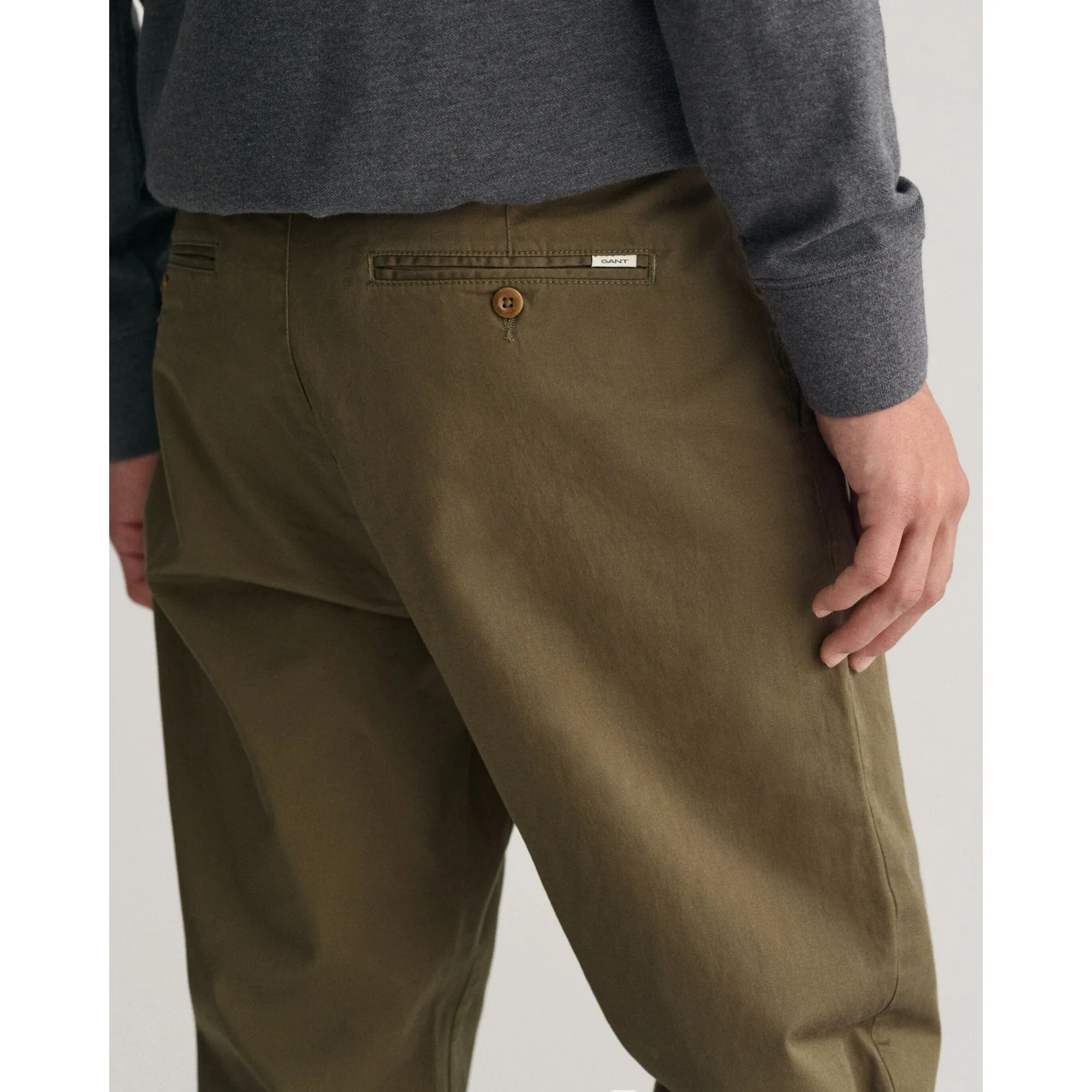 Gant Tapered Twill Chinos in Juniper Green