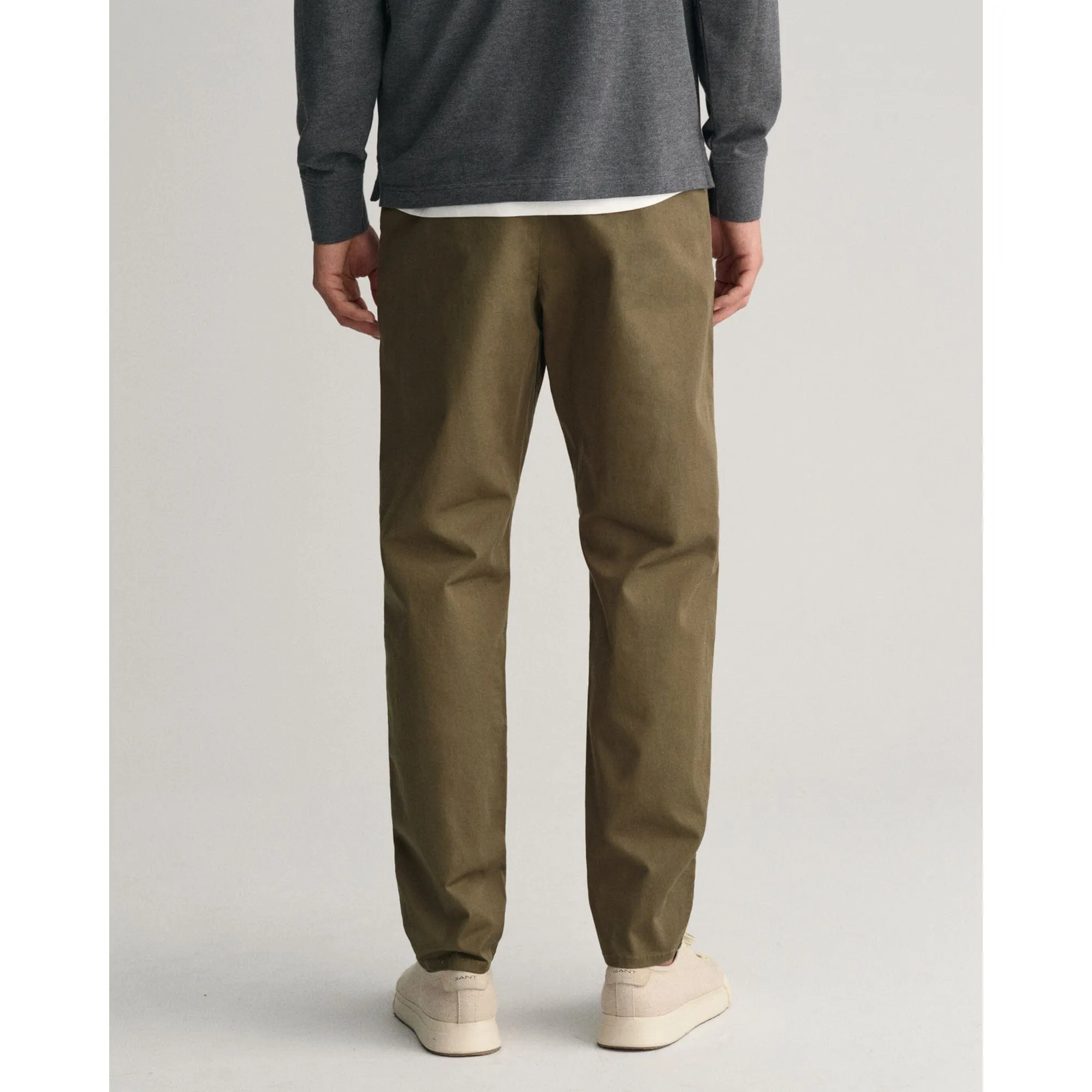 Gant Tapered Twill Chinos in Juniper Green