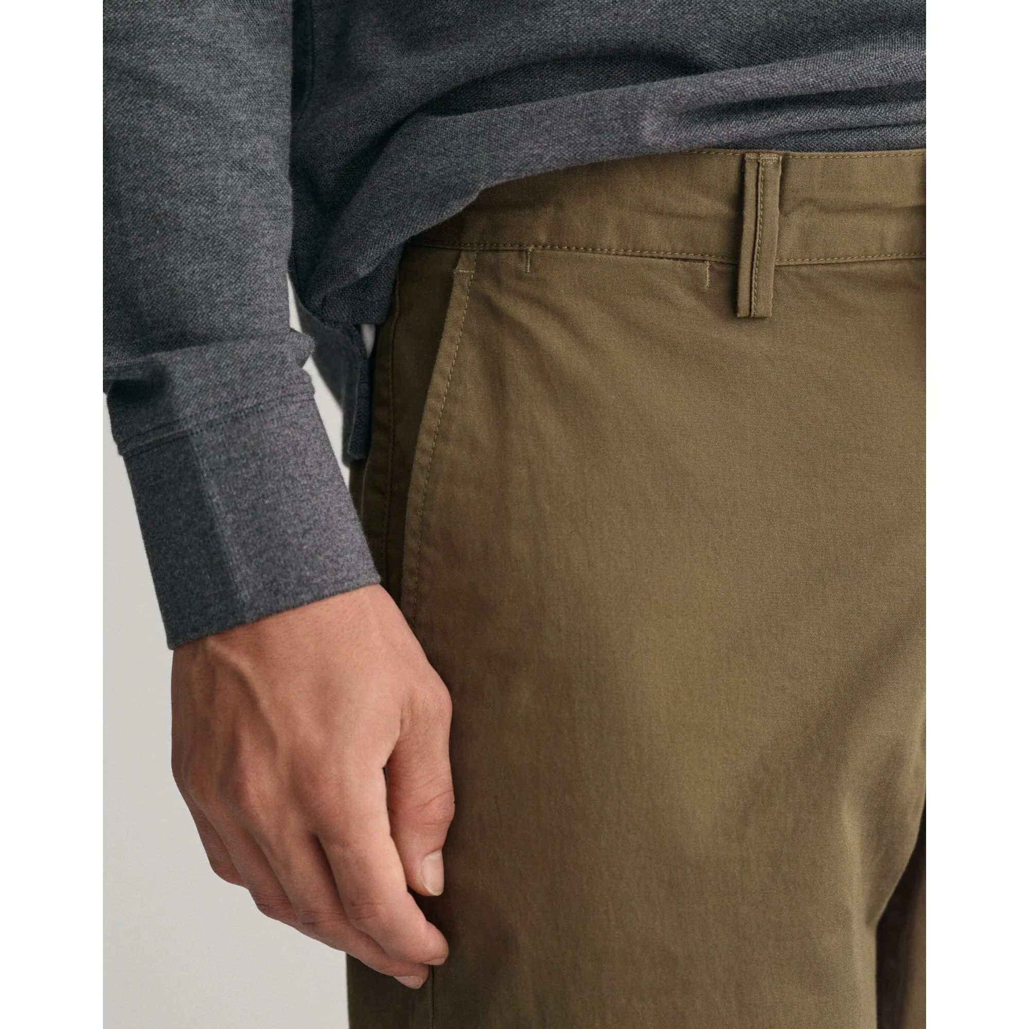 Gant Tapered Twill Chinos in Juniper Green