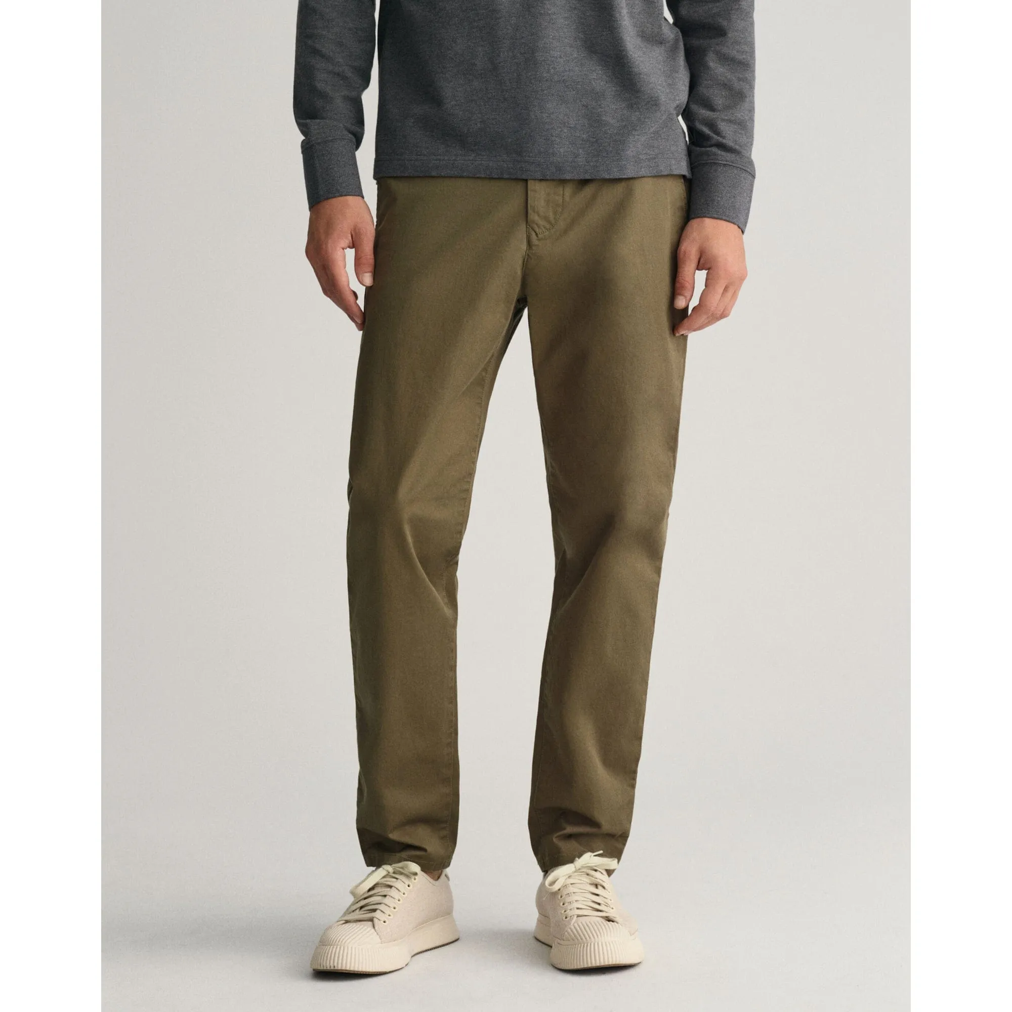 Gant Tapered Twill Chinos in Juniper Green