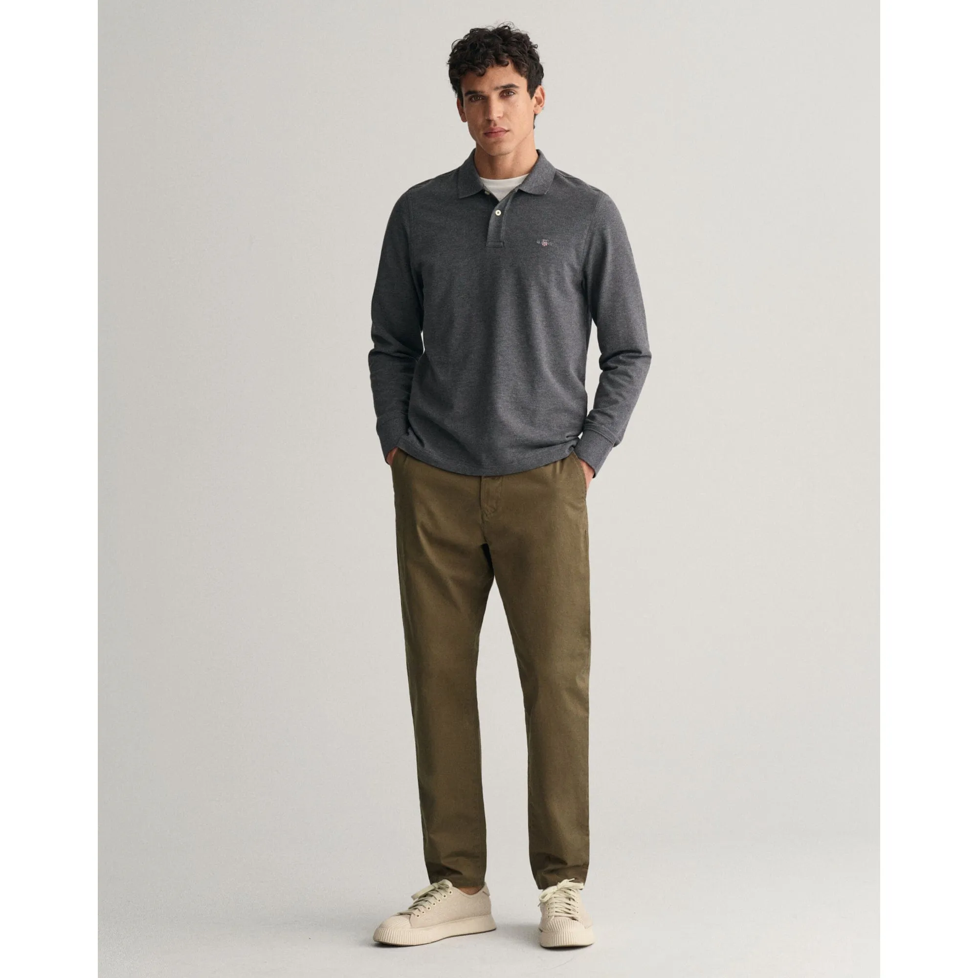 Gant Tapered Twill Chinos in Juniper Green