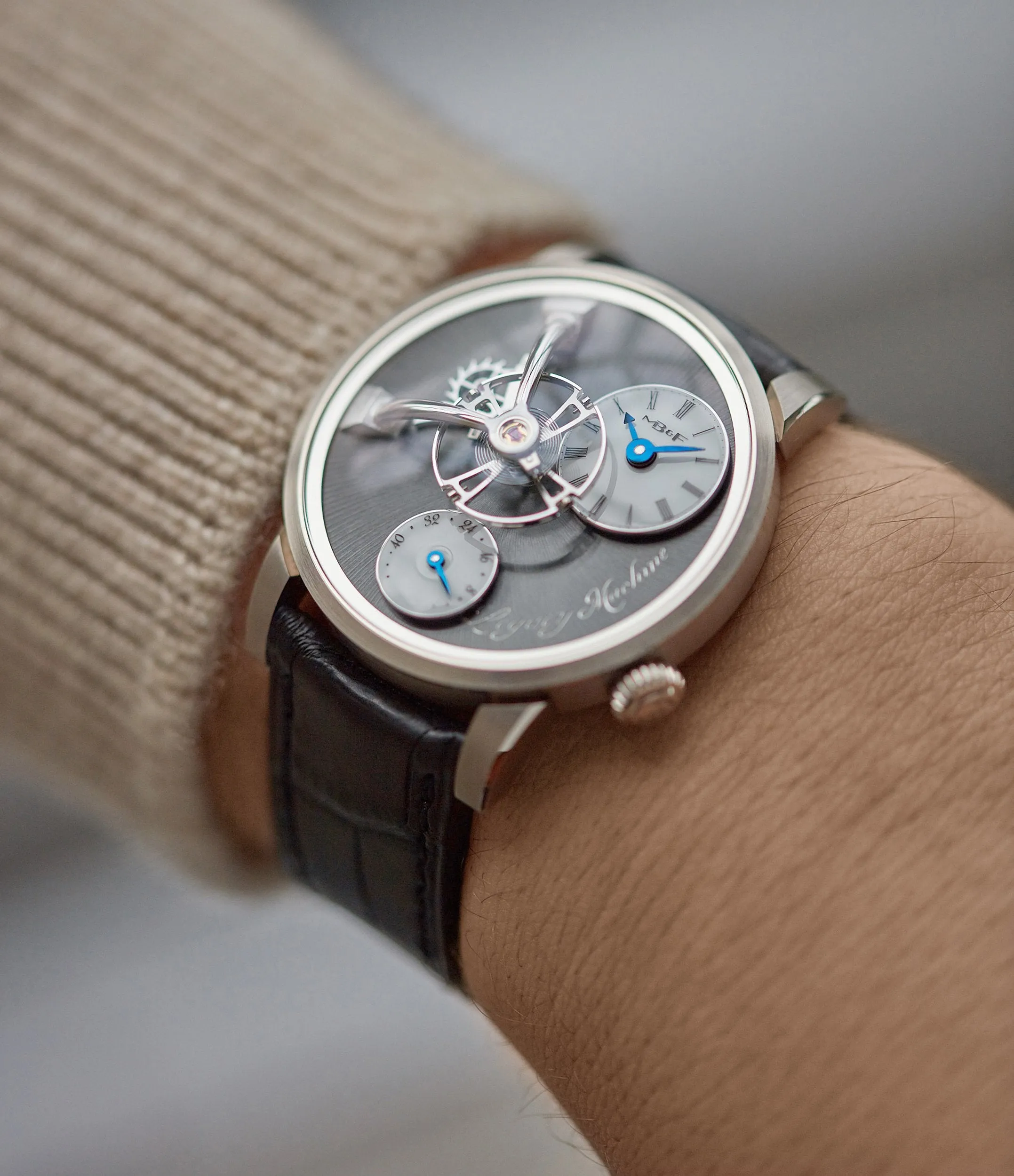 Legacy Machine LM101 | White Gold