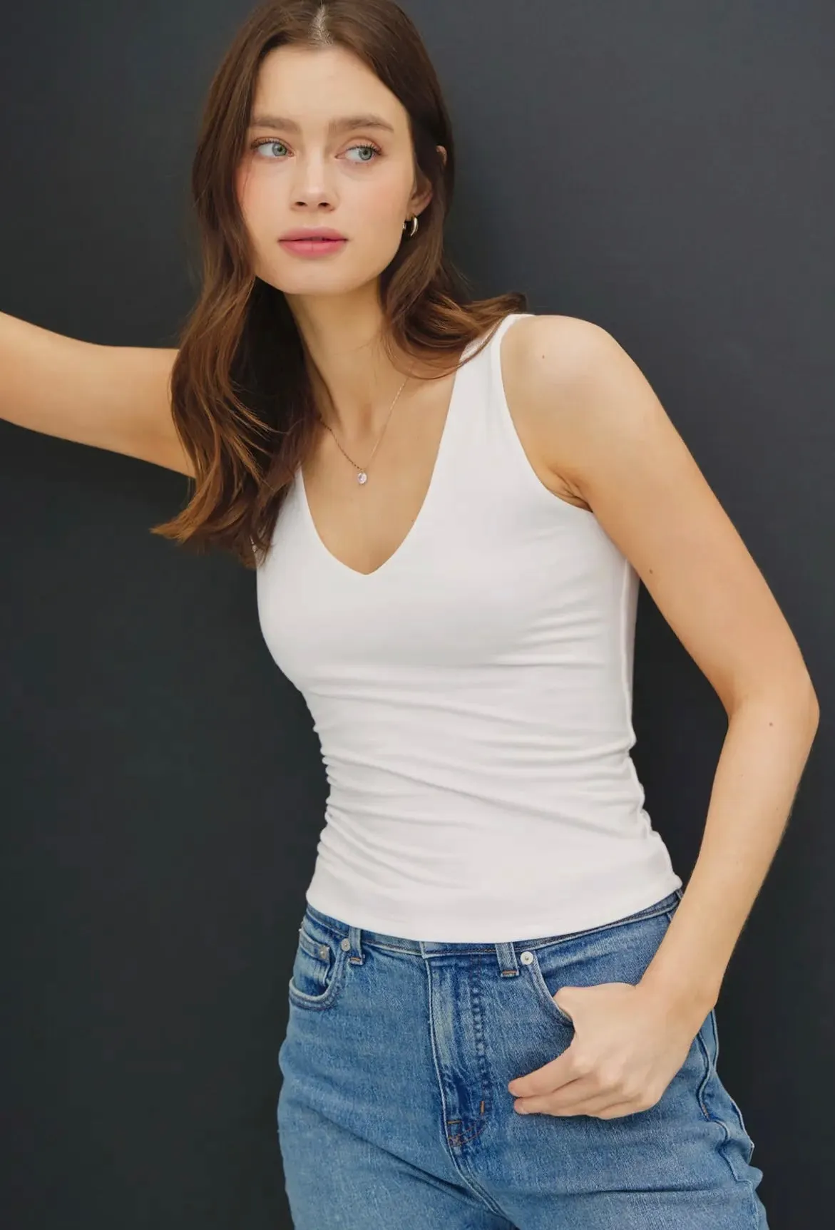 LOL Basic V-Neck Tank (size L)