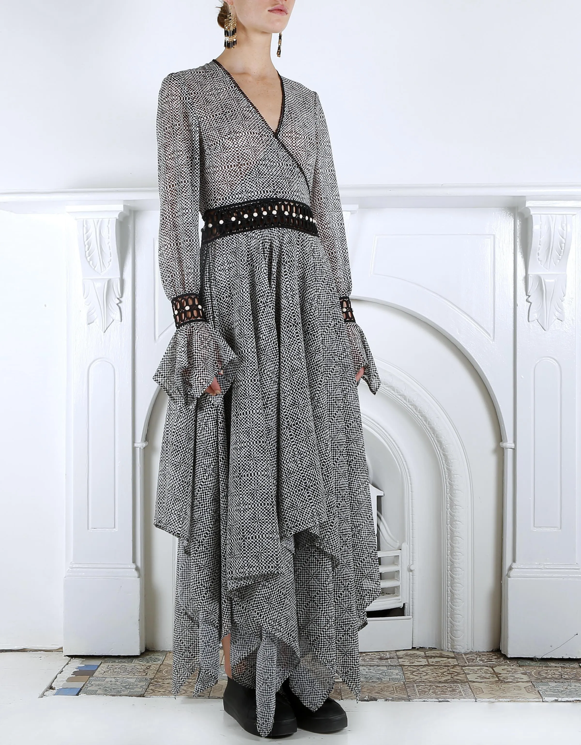 PRIMACY WRAP DRESS