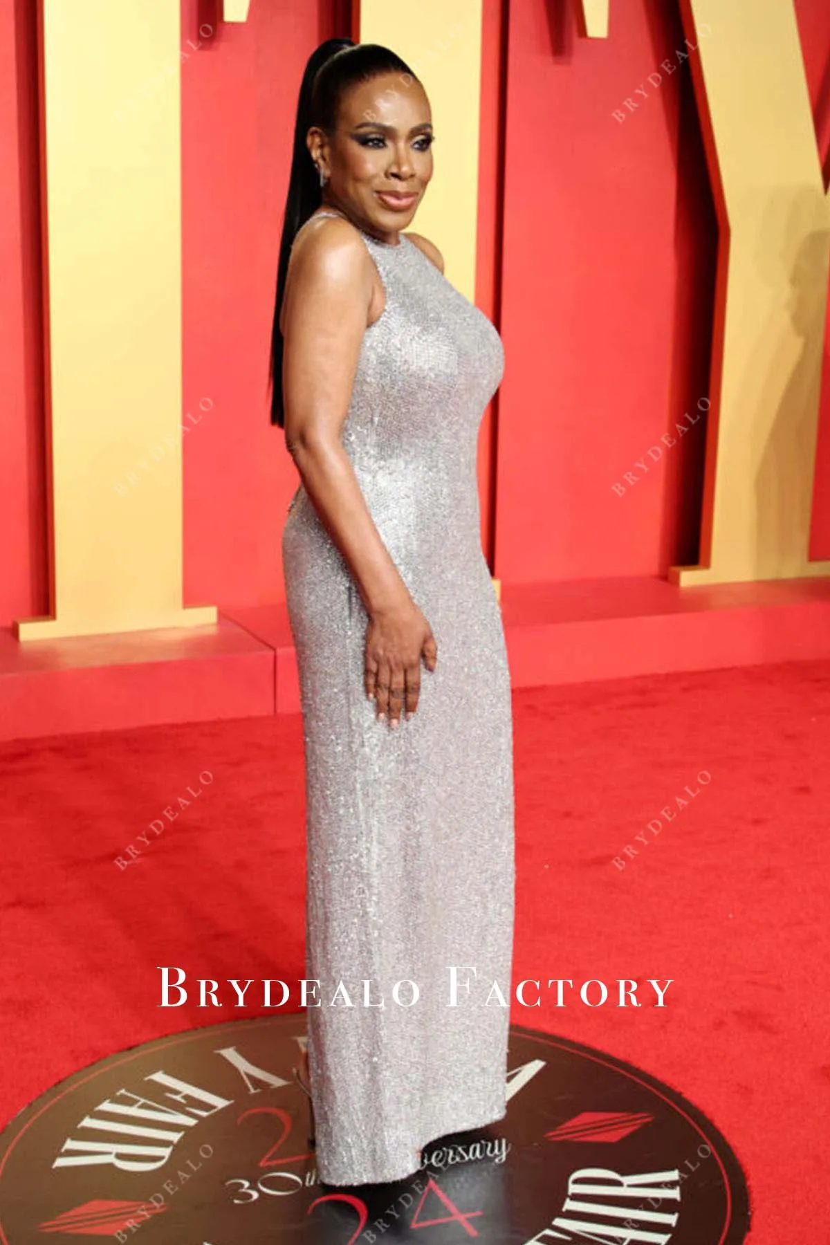 Sheryl Lee Ralph Silver Sequined 2024 Oscars After Party Dress