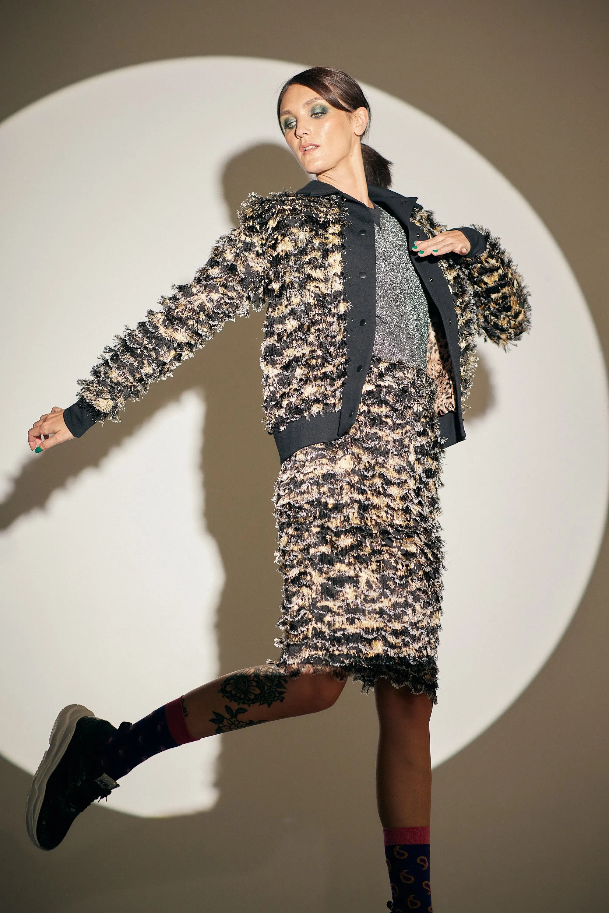 WORLD 4824 Dark Secrets Jacket Gold & Black Fringing