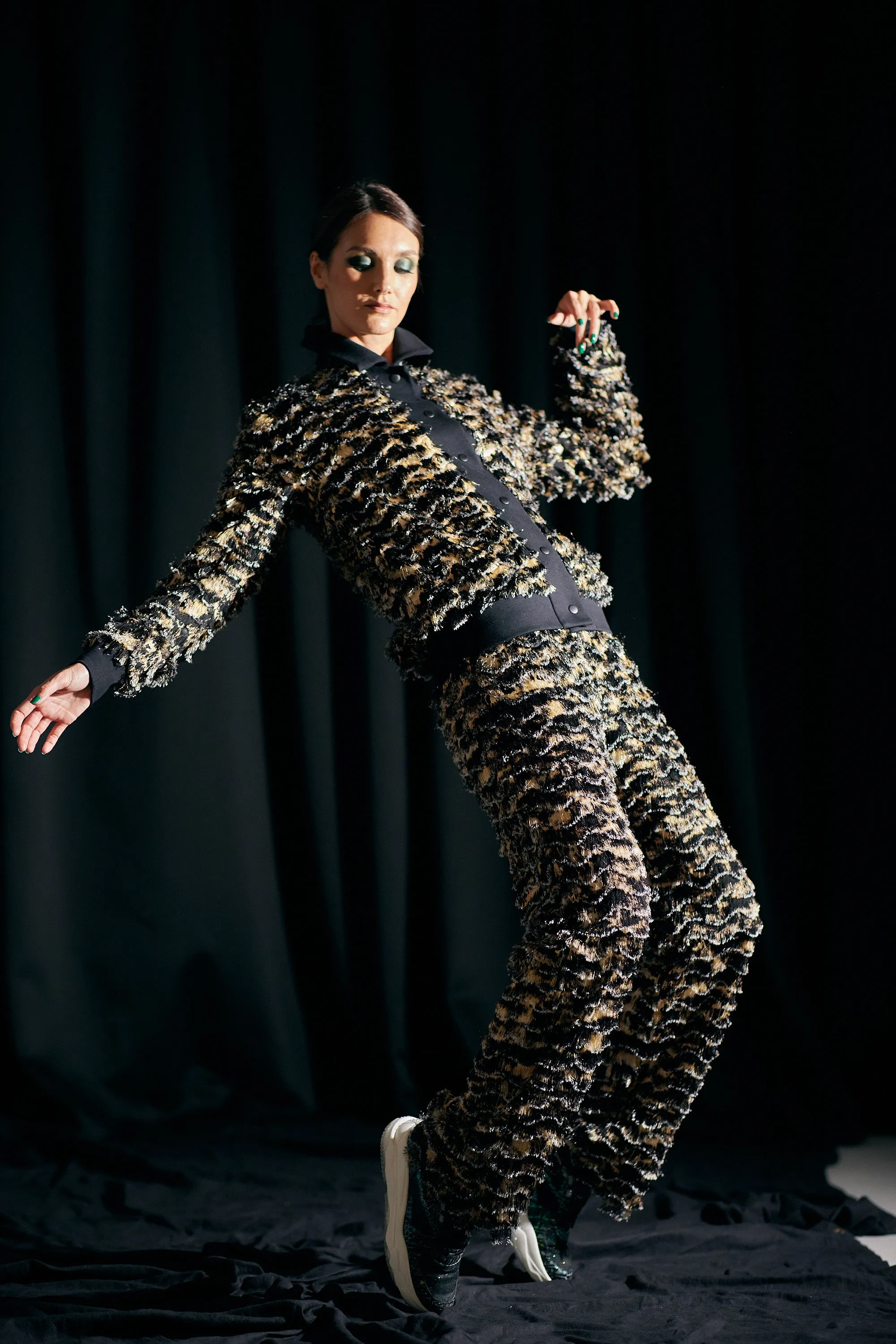WORLD 4824 Dark Secrets Jacket Gold & Black Fringing
